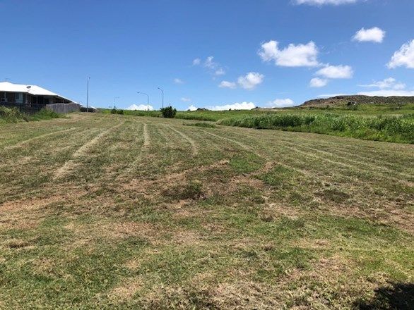 Vacant land in 27 Morehead Drive, RURAL VIEW QLD, 4740