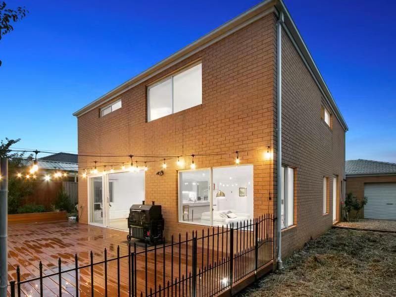 96 Ranfurlie Boulevard, Cranbourne West VIC 3977, Image 0