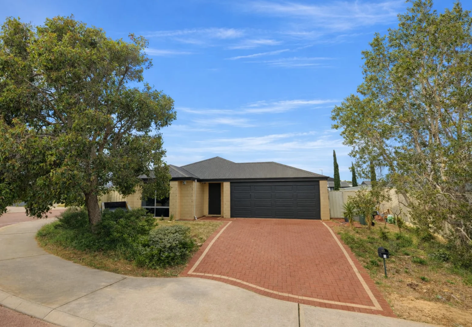 1 Woorabinda Rise, Lakelands WA 6180