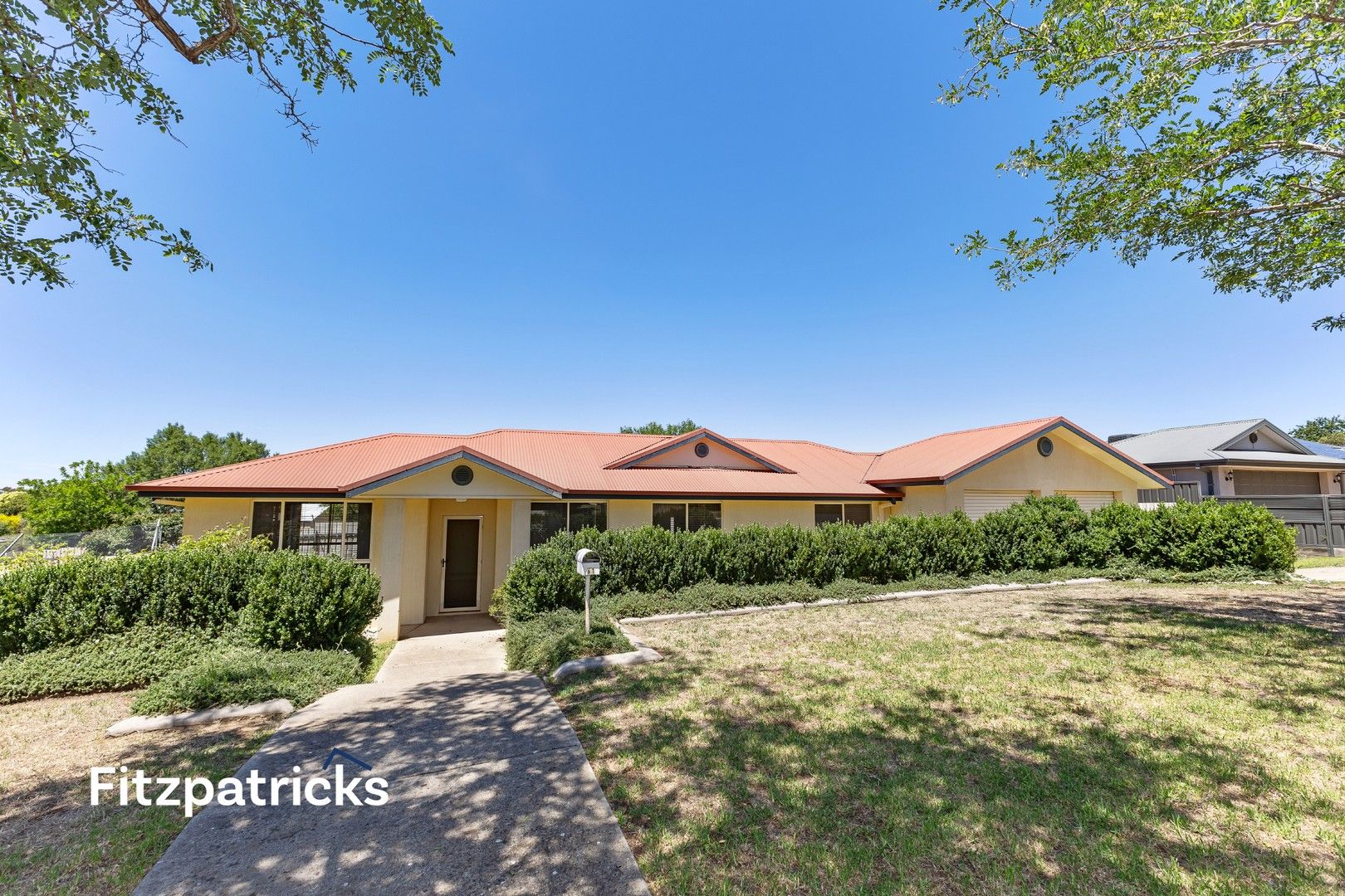 4 bedrooms House in 61 McKeown Street ESTELLA NSW, 2650