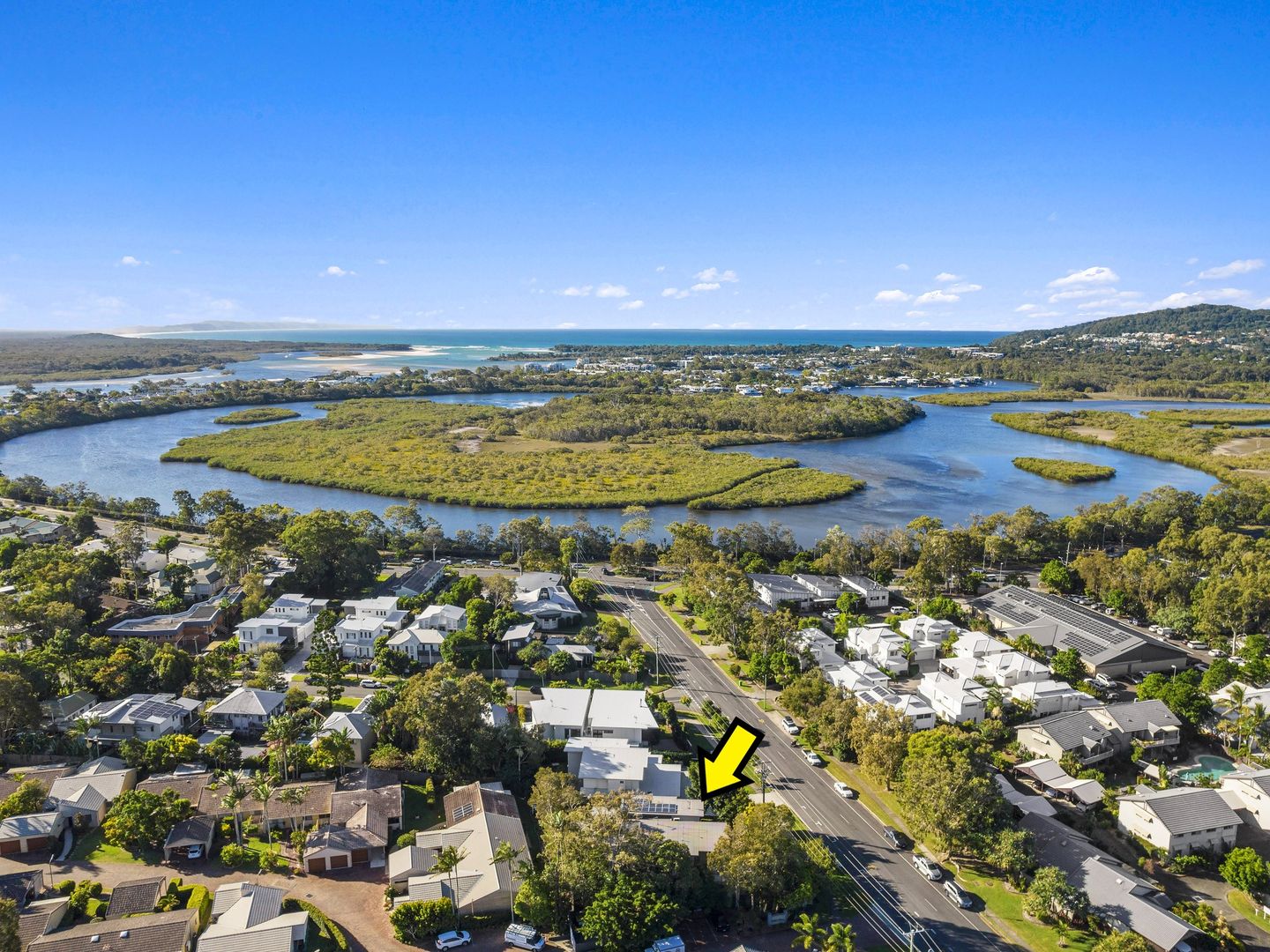 3 bedrooms Townhouse in 1/11 Lake Weyba Drive NOOSAVILLE QLD, 4566