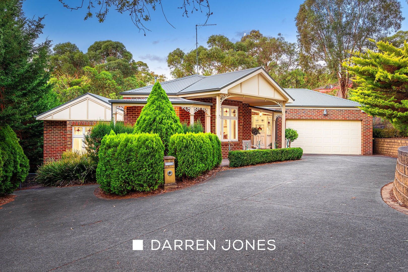 7 Artists Hill, Eltham VIC 3095, Image 0