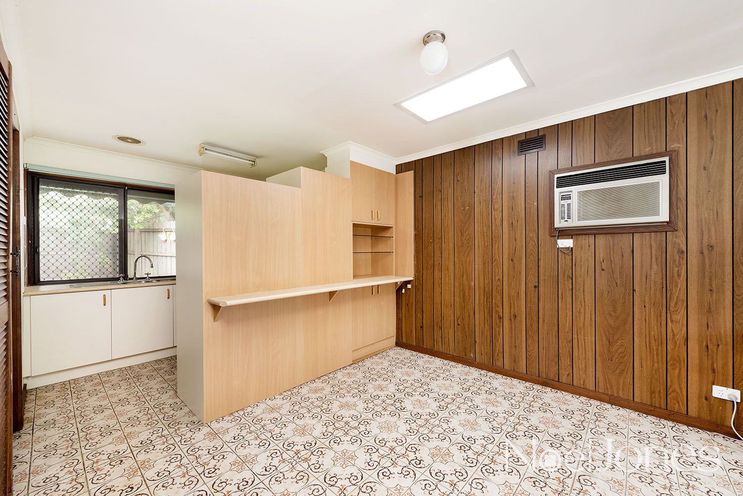 2/6-8 Surrey Road West, Croydon VIC 3136, Image 2