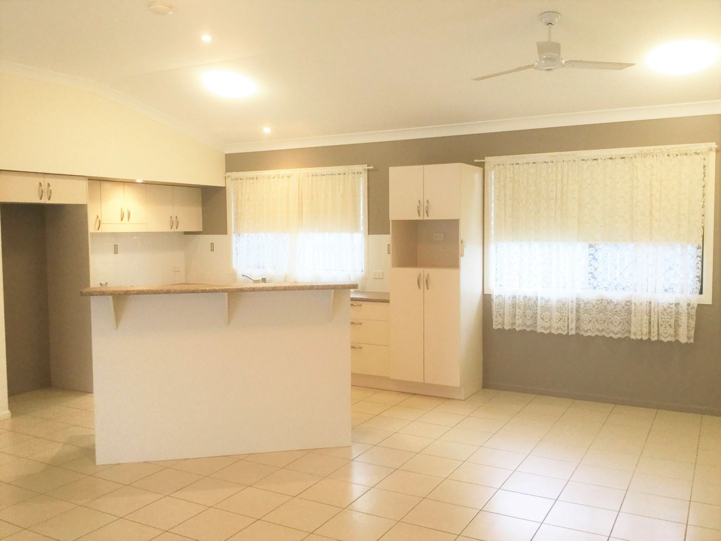 6 Dundabella Drive, Deeragun QLD 4818, Image 1