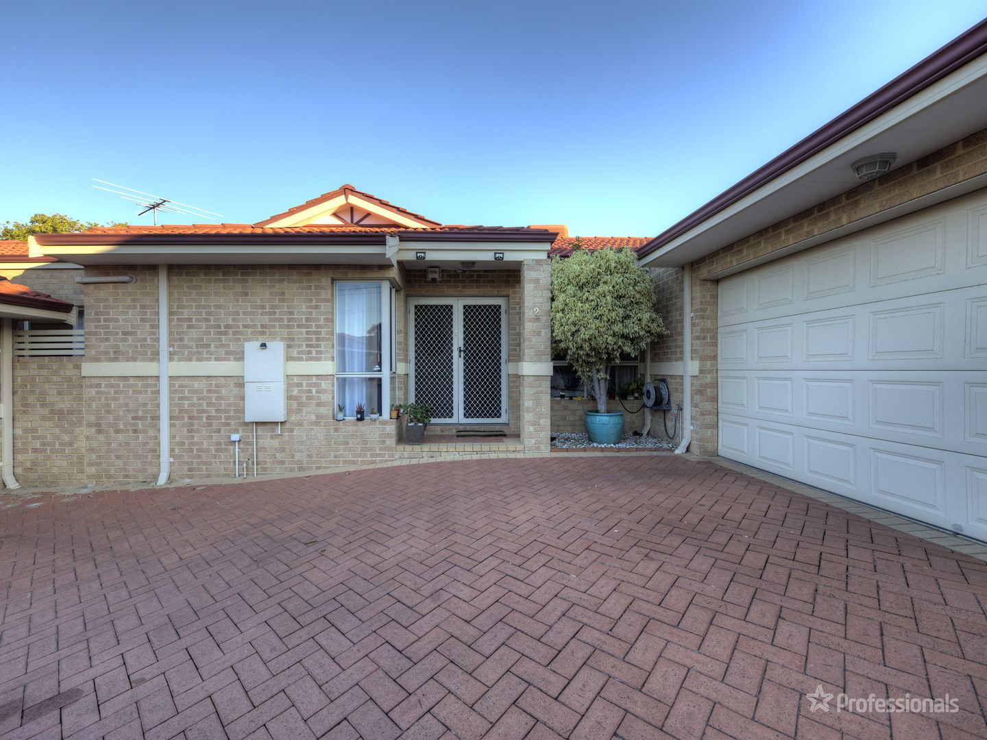 2/22 Woodrow Avenue, Yokine WA 6060, Image 2