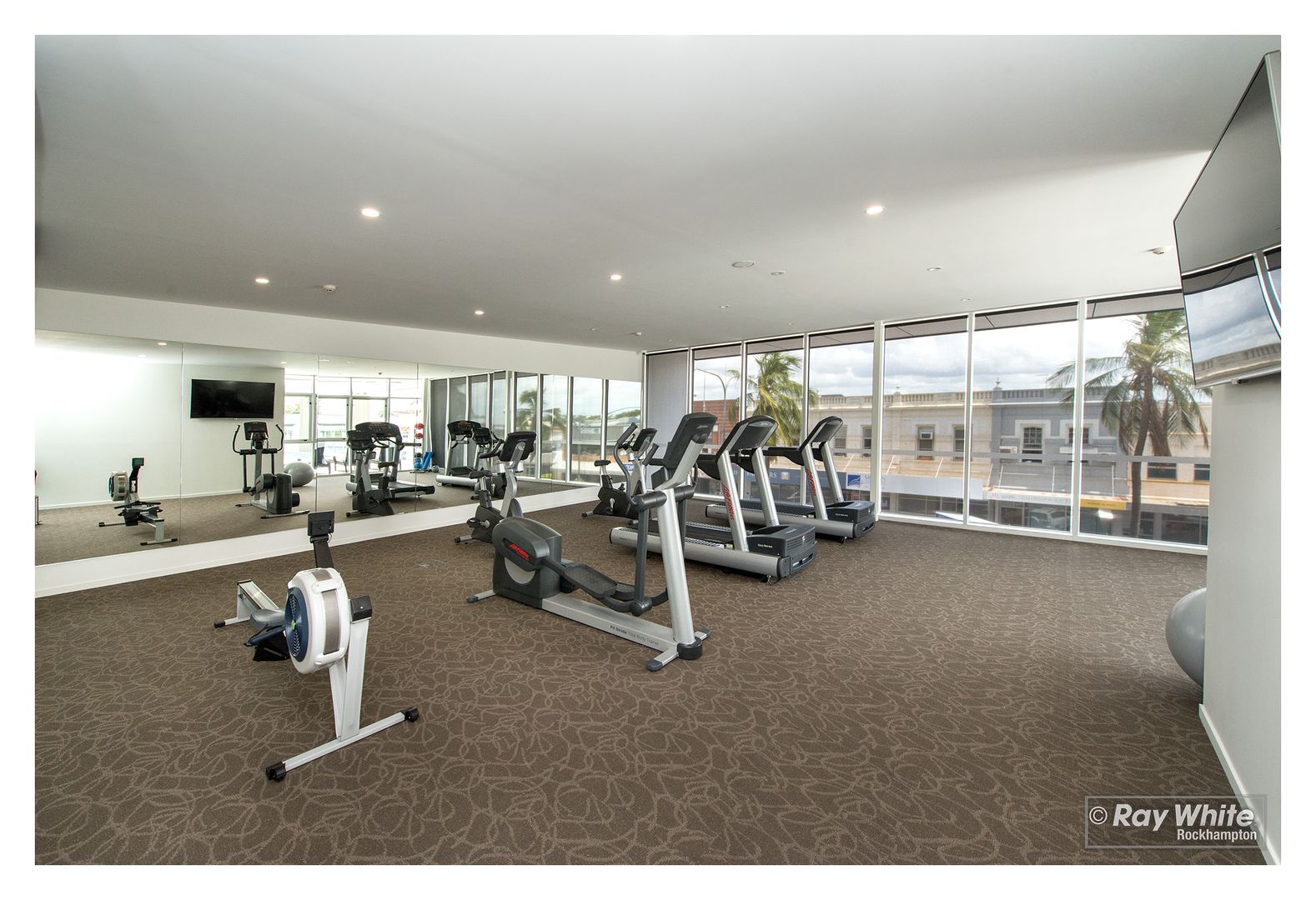 405/5 East Street, Rockhampton City QLD 4700, Image 2