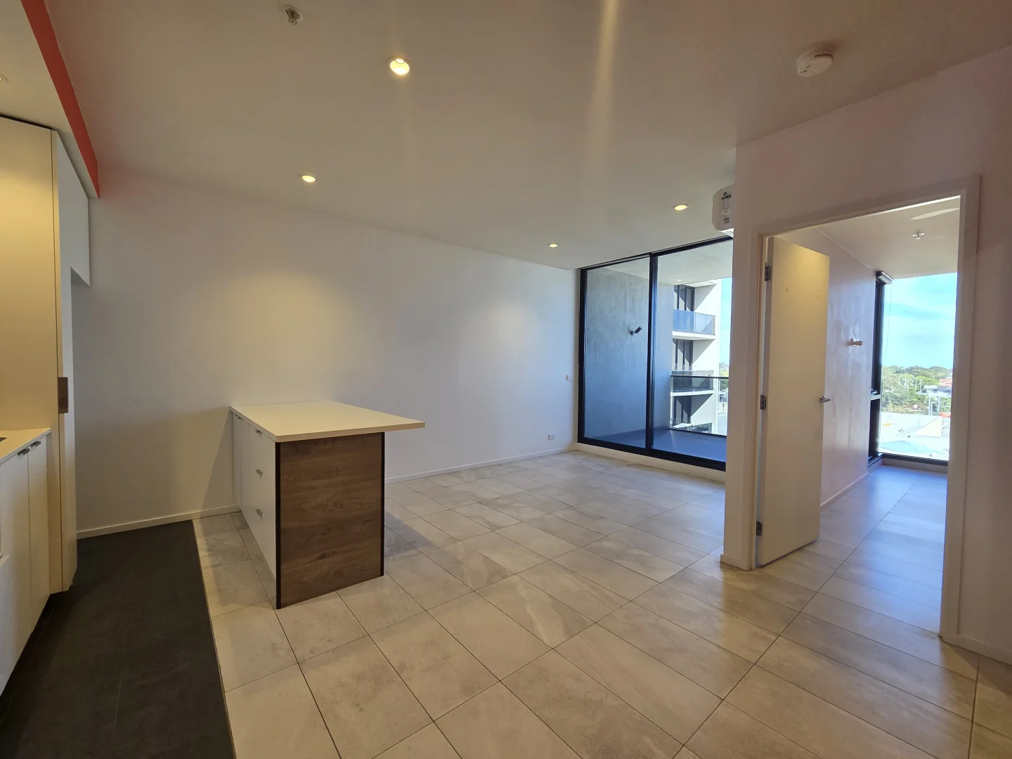 Additional image 2 of 402/19-21 Hanover Street, Oakleigh VIC 3166