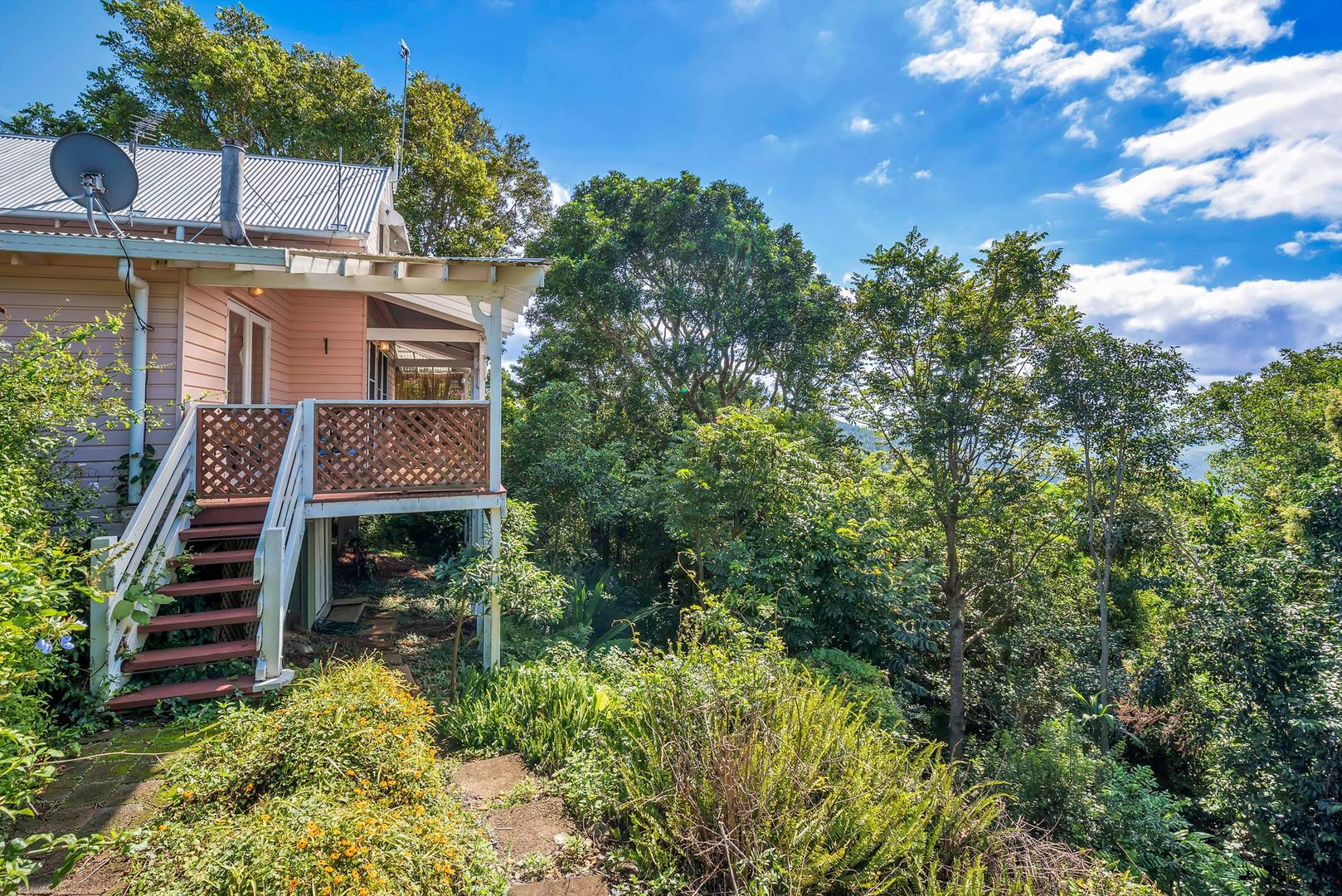 7 Willow Court, Beechmont QLD 4211, Image 2
