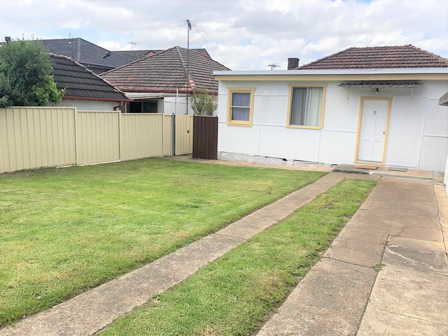 2 bedrooms Apartment / Unit / Flat in 25A Howard Road PADSTOW NSW, 2211