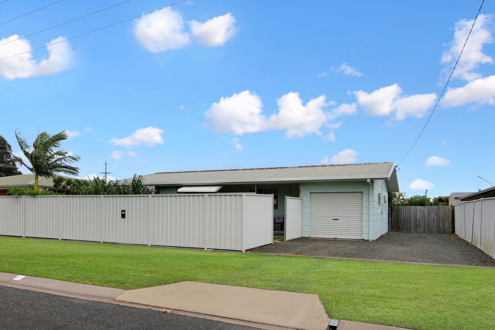 27 Cooloola Crescent, Urangan QLD 4655, Image 2