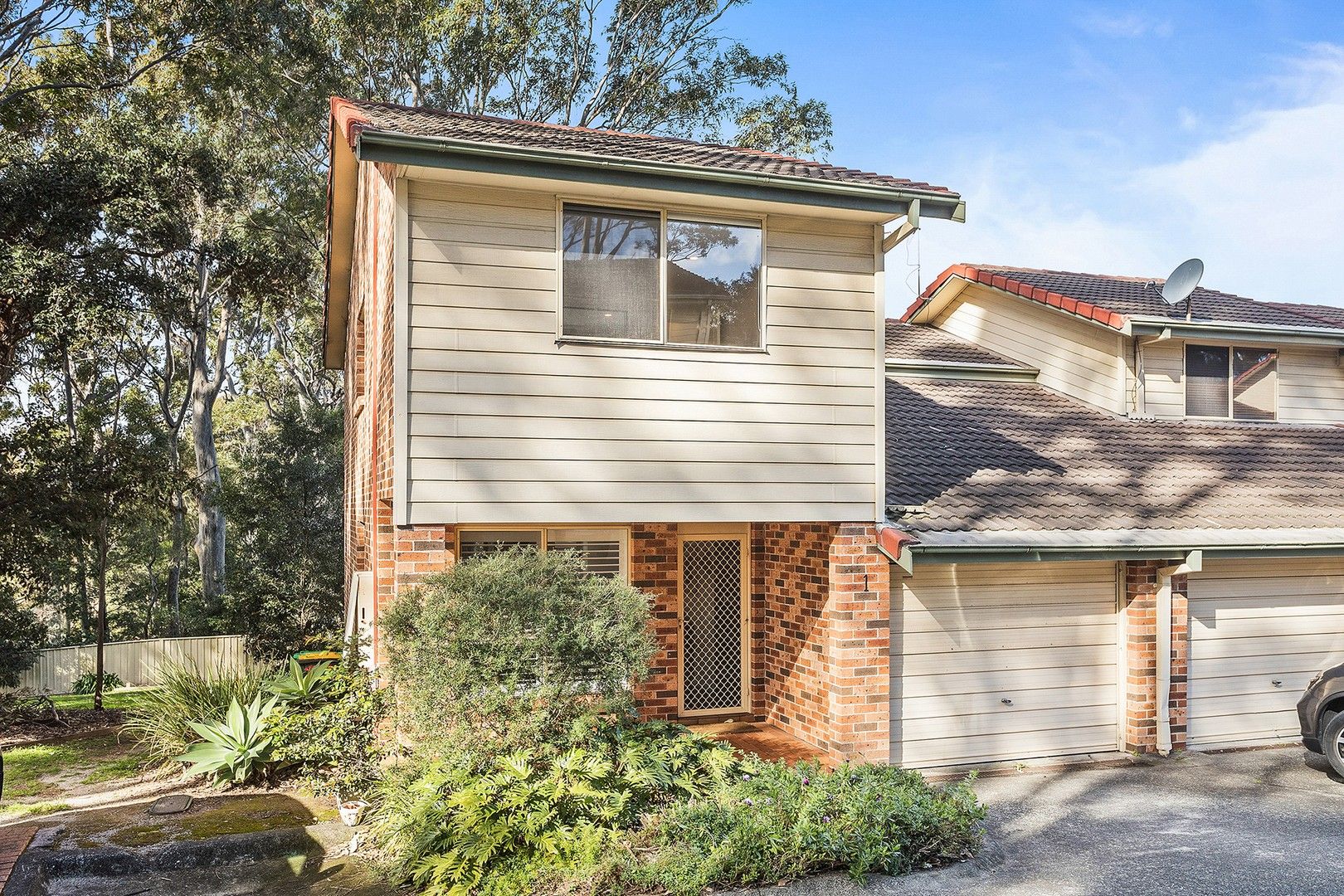 3 bedrooms Townhouse in 1/41-43 Robertson Street CONISTON NSW, 2500