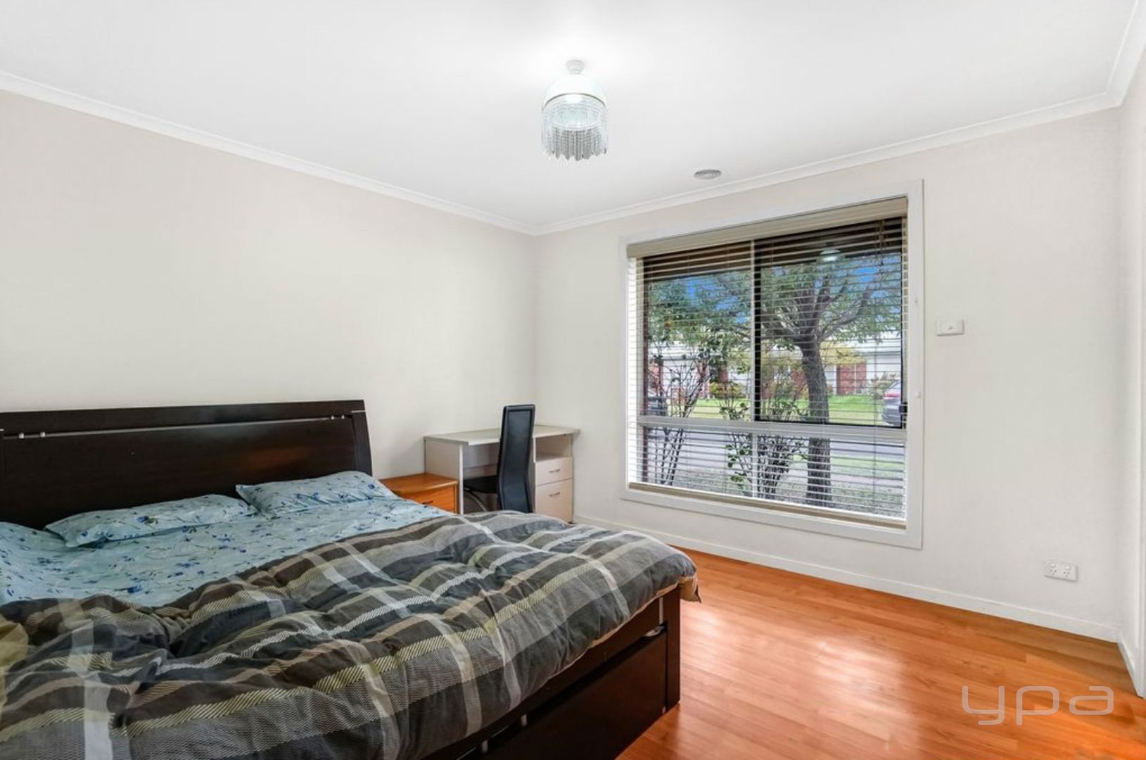 1 Picardy Court, Hoppers Crossing VIC 3029, Image 2