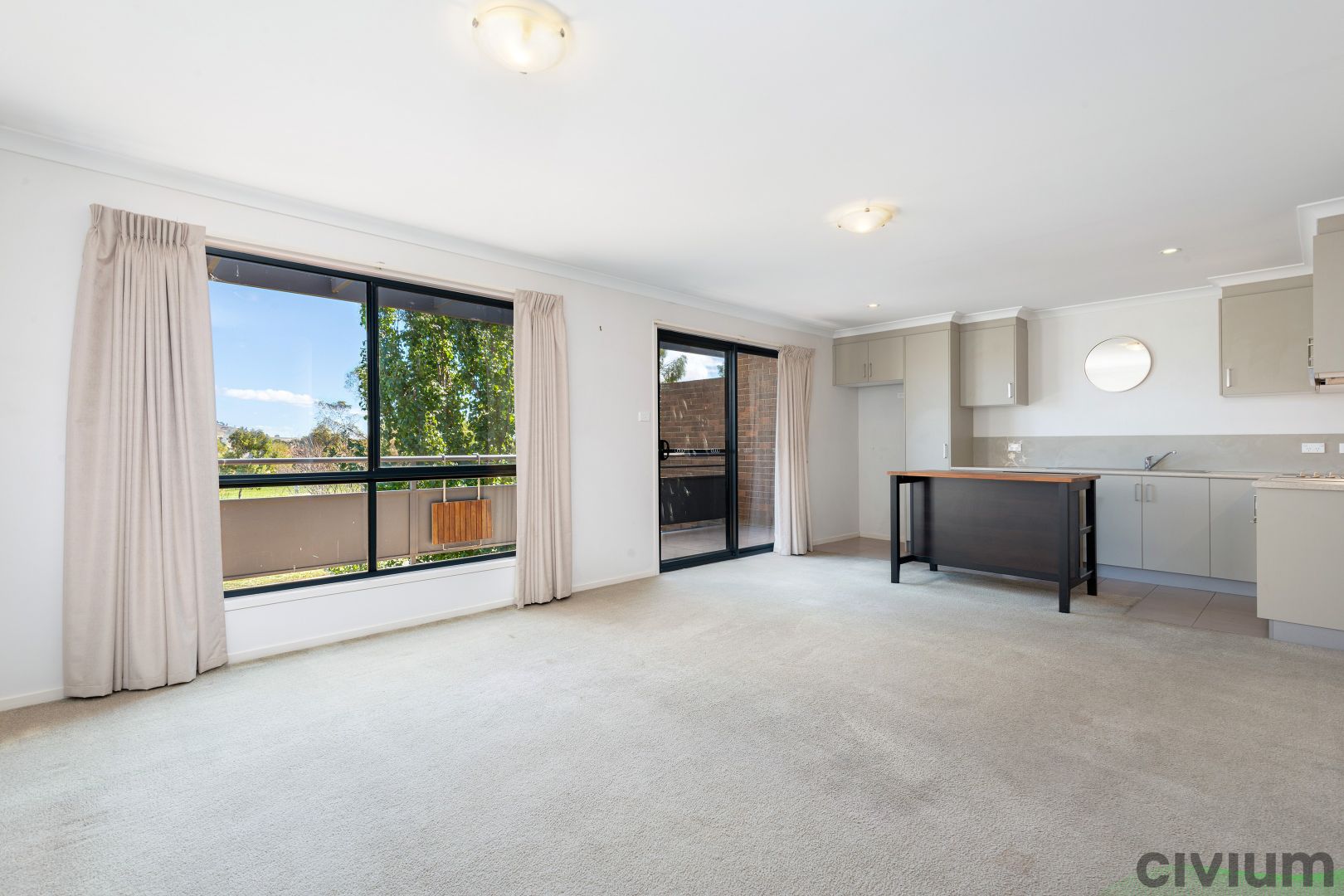 4/4 Jeff Snell Crescent, Dunlop ACT 2615, Image 1