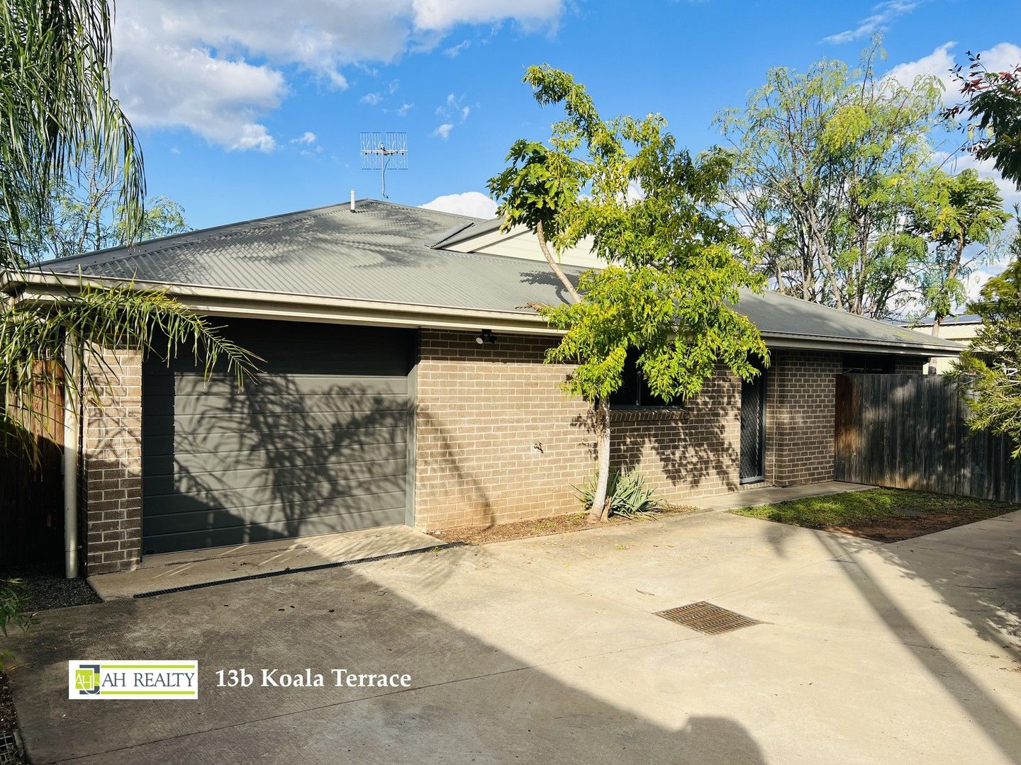 3 bedrooms Duplex in 13B Koala Terrace MORANBAH QLD, 4744