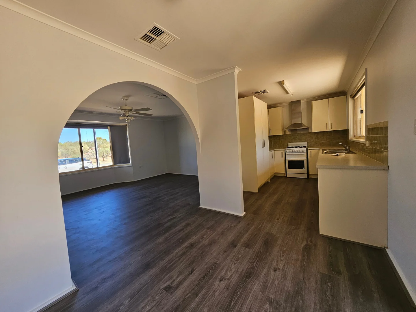 Additional image 7 of 23 Pioneer Dr, Roxby Downs SA 5725