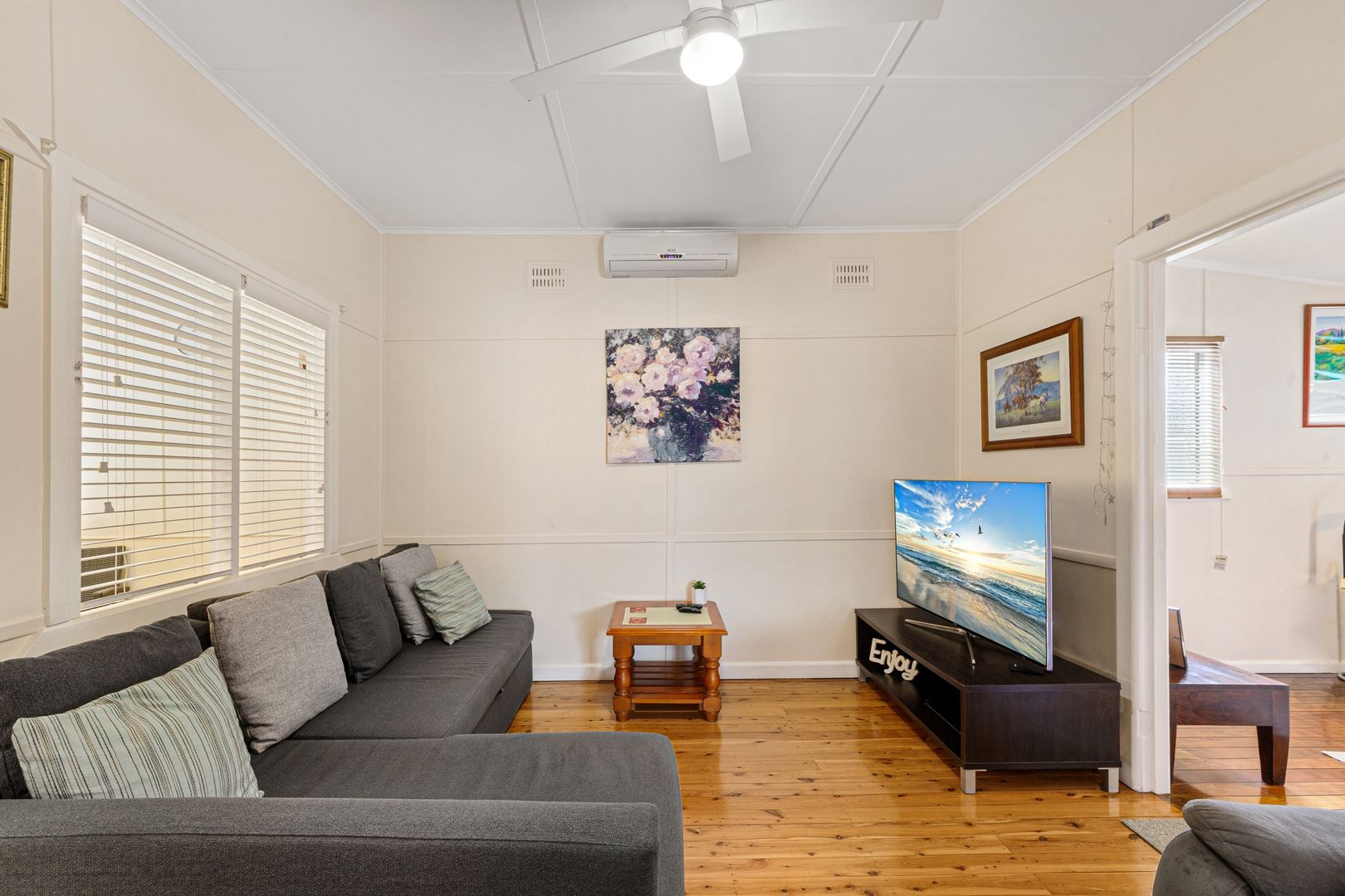 26 Commonwealth Avenue, Blackwall NSW 2256, Image 2