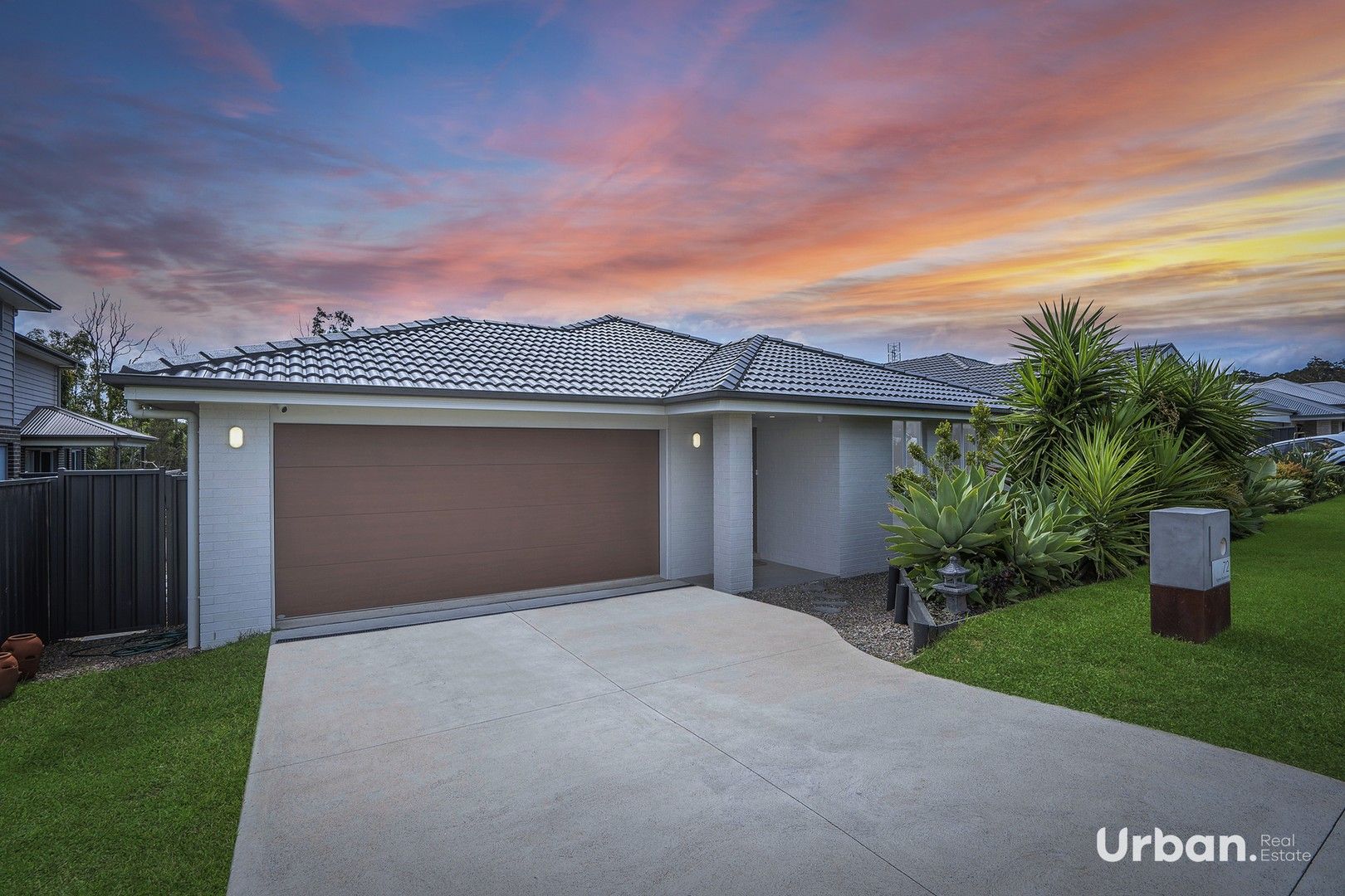 72 Figtree Boulevard, Wadalba NSW 2259, Image 0