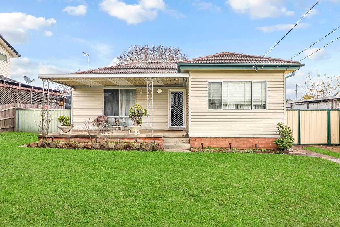 Picture of 24 Balbeek Avenue, BLACKTOWN NSW 2148