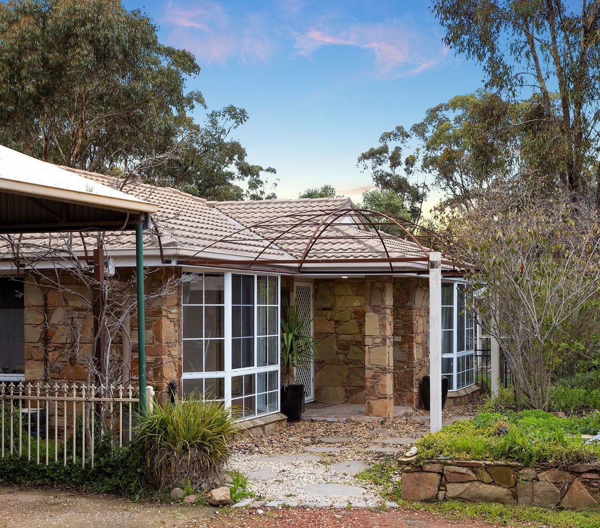 4 bedrooms House in 128 Willy Milly Hill Road MCKENZIE HILL VIC, 3451