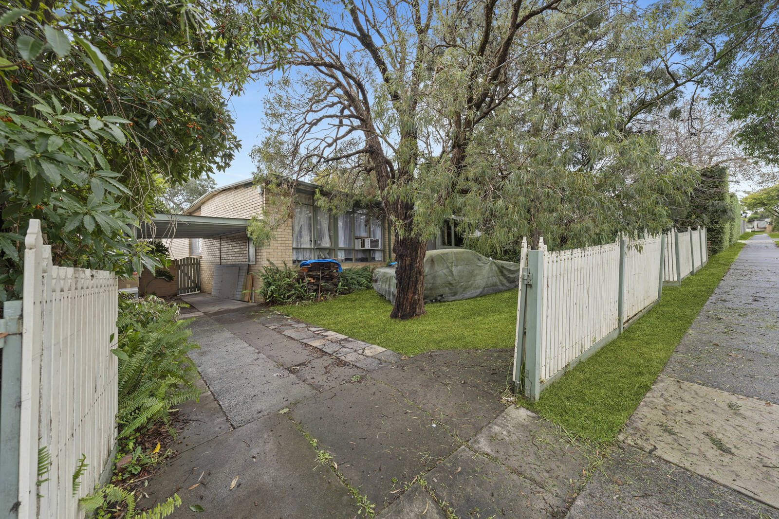 29 Johnson Drive, Ferntree Gully VIC 3156, Image 2