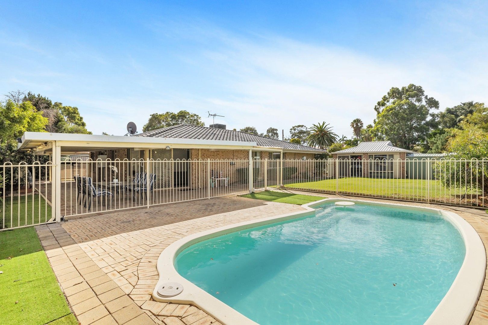 4 bedrooms House in 83 The Escarpment WILLETTON WA, 6155