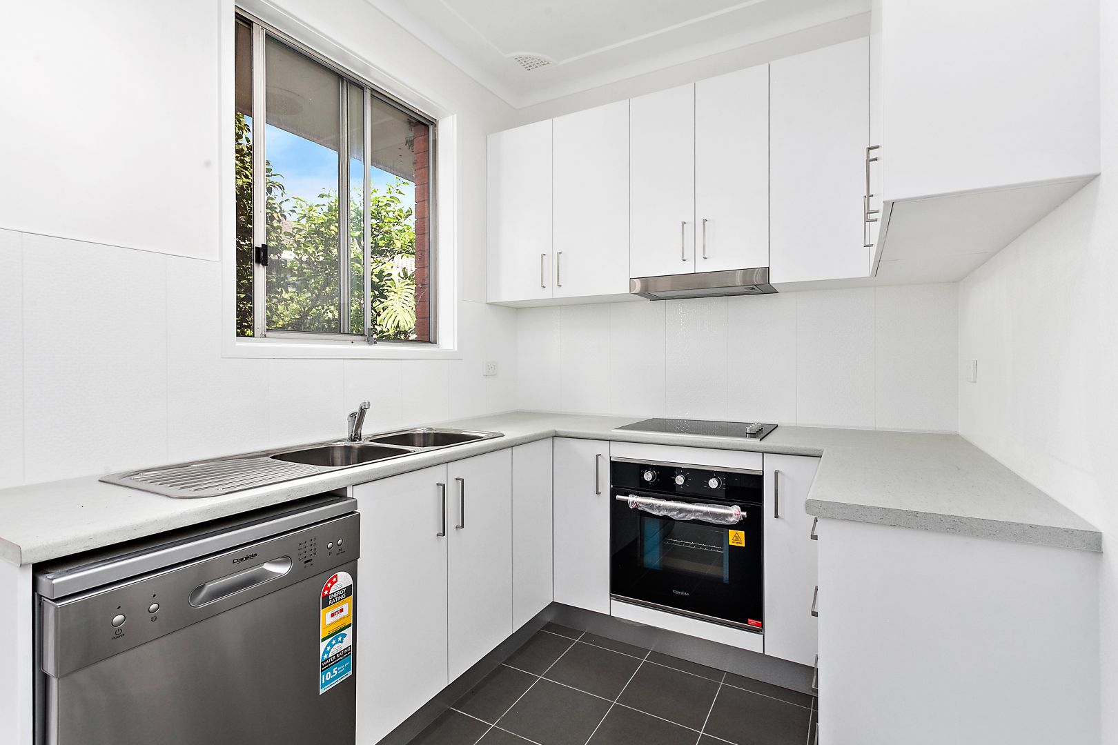 2/35 Bassett Street, Hurstville NSW 2220, Image 1