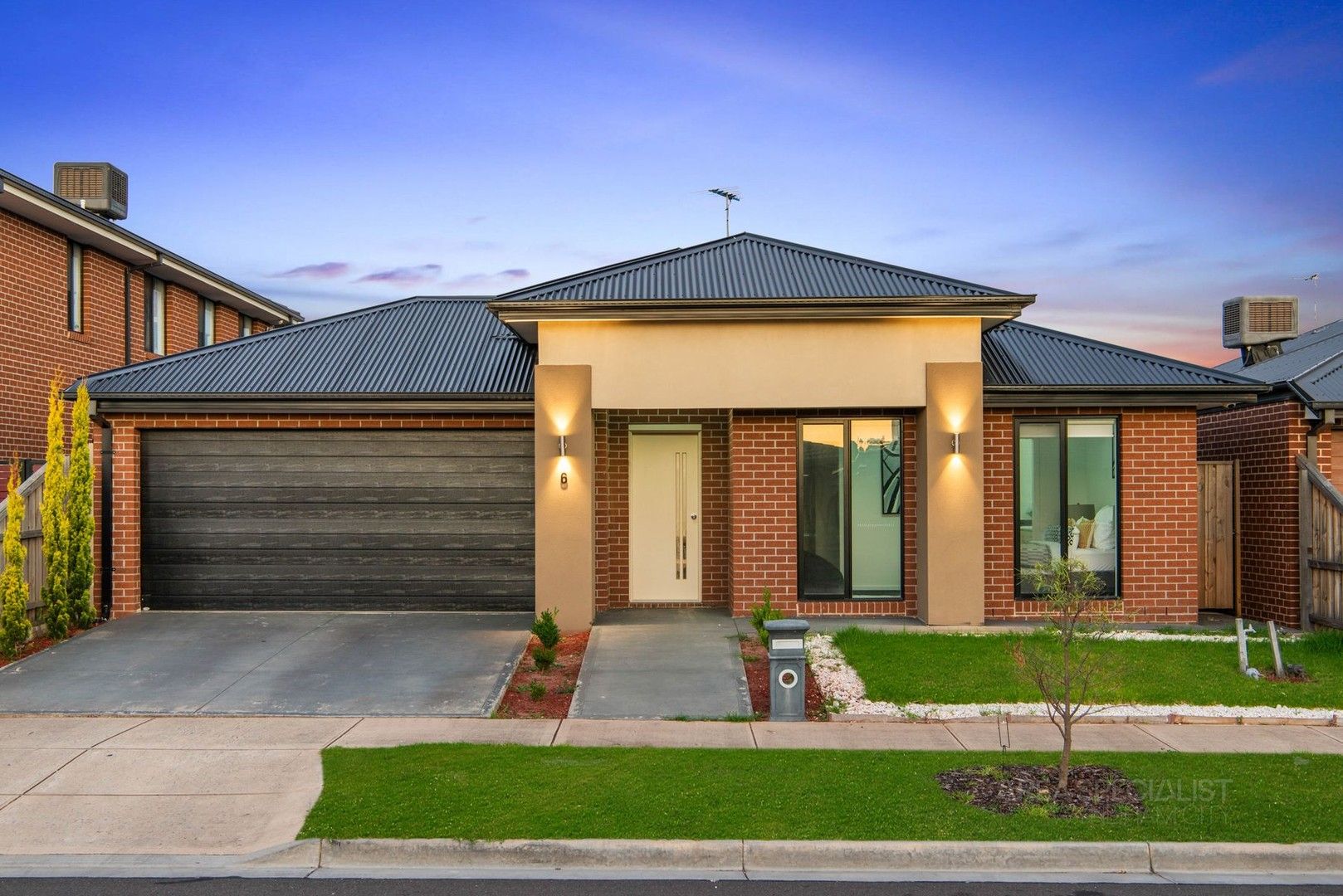 4 bedrooms House in 6 Lakefield Way WYNDHAM VALE VIC, 3024