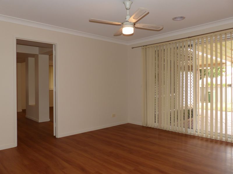 2 Highgrove Place, West Albury NSW 2640, Image 2