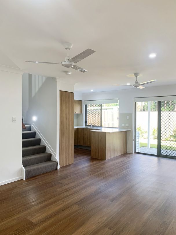 4 bedrooms Apartment / Unit / Flat in 38 Ormskirk Street CALAMVALE QLD, 4116