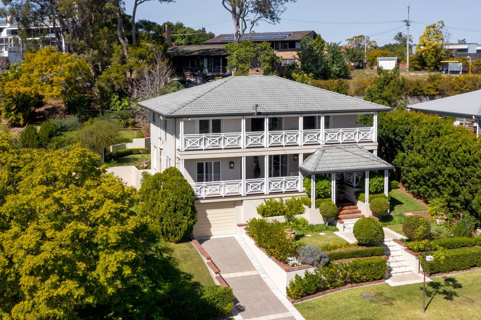 5 bedrooms House in 17 Perihelion Street COORPAROO QLD, 4151