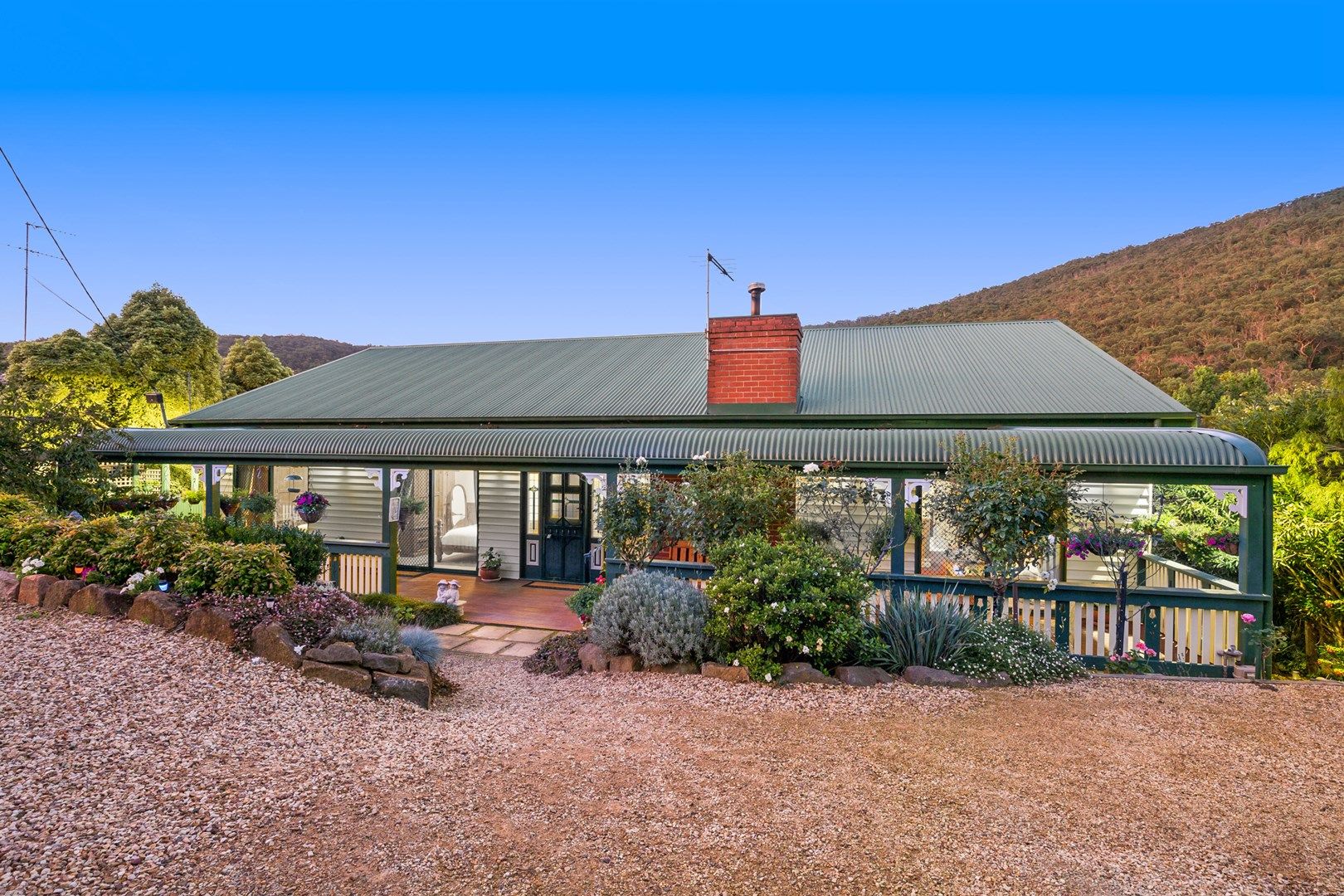 13 Bates Avenue, Upper Ferntree Gully VIC 3156, Image 0