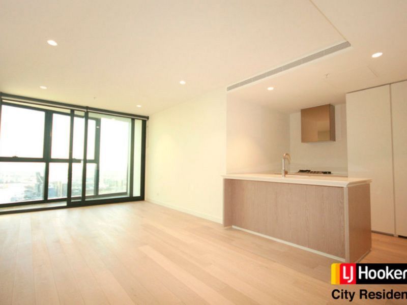 3 bedrooms Apartment / Unit / Flat in 6101/127-141 A'beckett Street MELBOURNE VIC, 3000