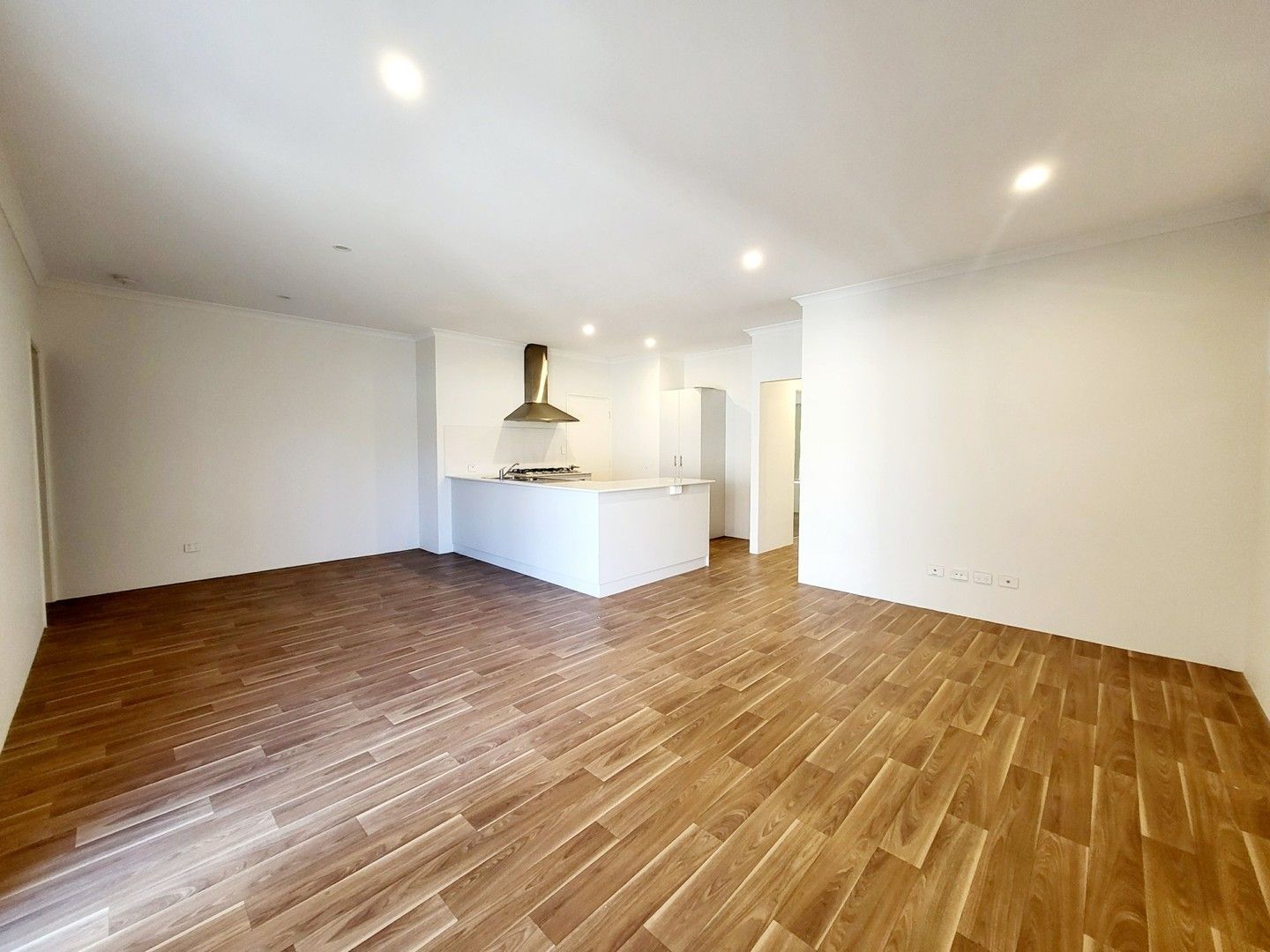 3 bedrooms House in 73A Morley Drive BALCATTA WA, 6021