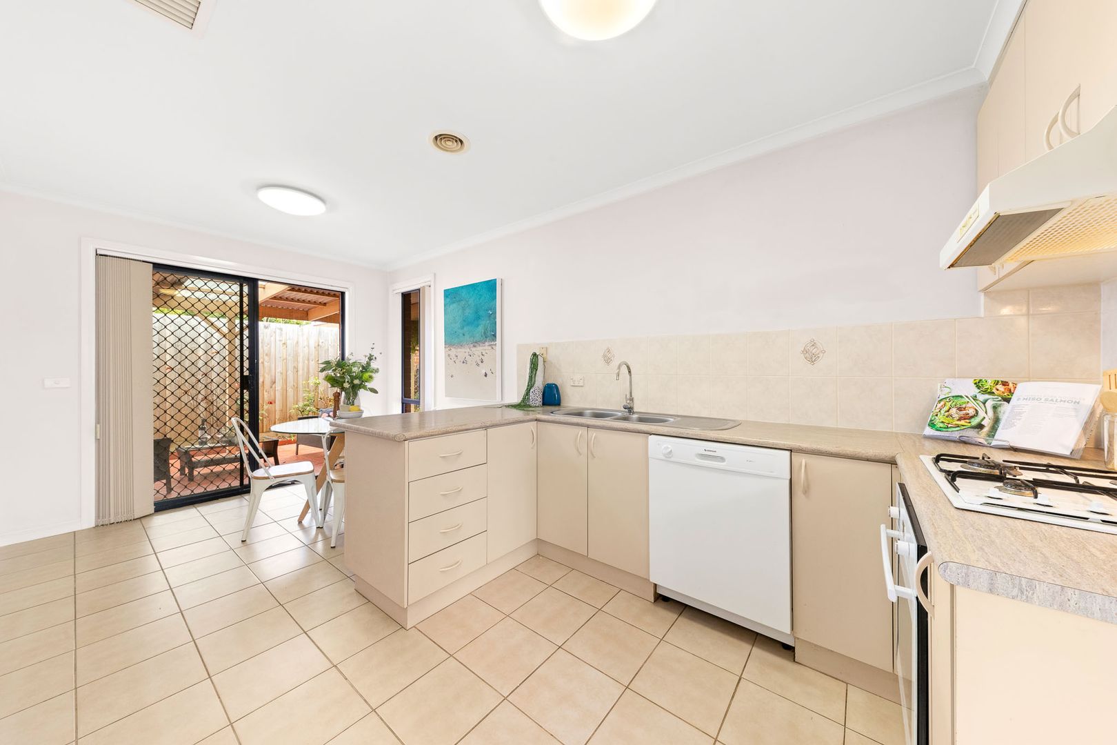 3/80 Woodbine Grove, Chelsea VIC 3196, Image 2