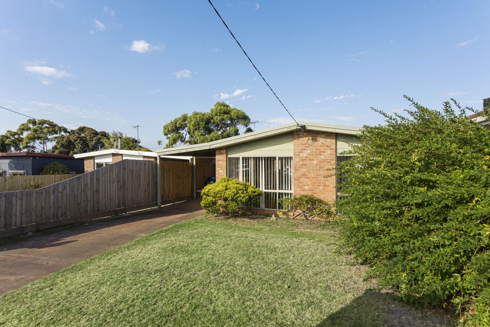 2 bedrooms House in 119 Fifth Avenue ROSEBUD VIC, 3939