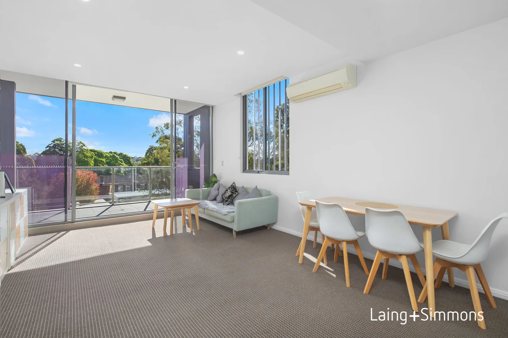 Apartment in Sydney, Turrella - View 2