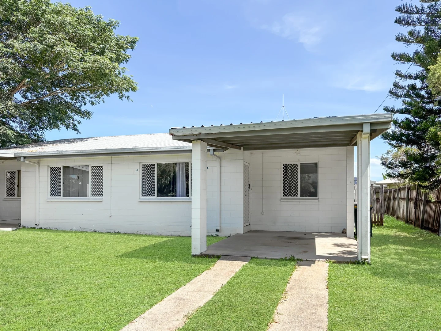 2/39 San Vito Crescent, Rasmussen QLD 4815