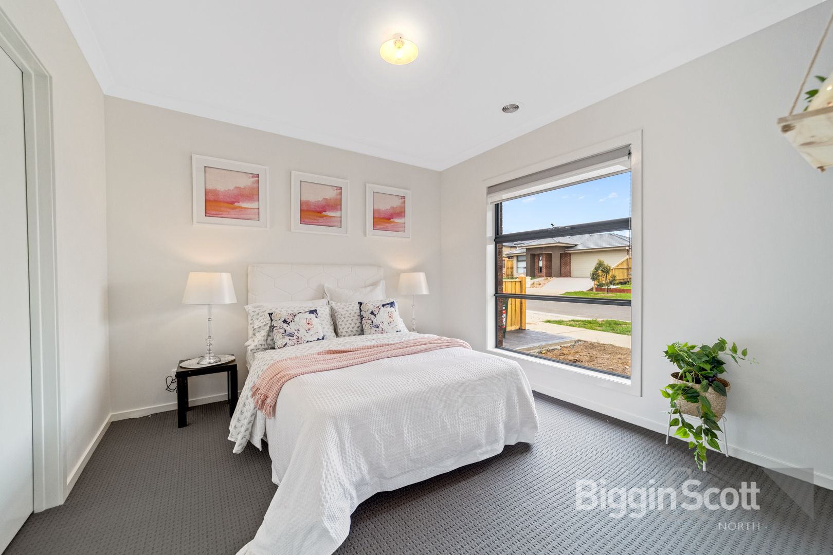 5 Barkers Crescent, Mickleham VIC 3064, Image 2