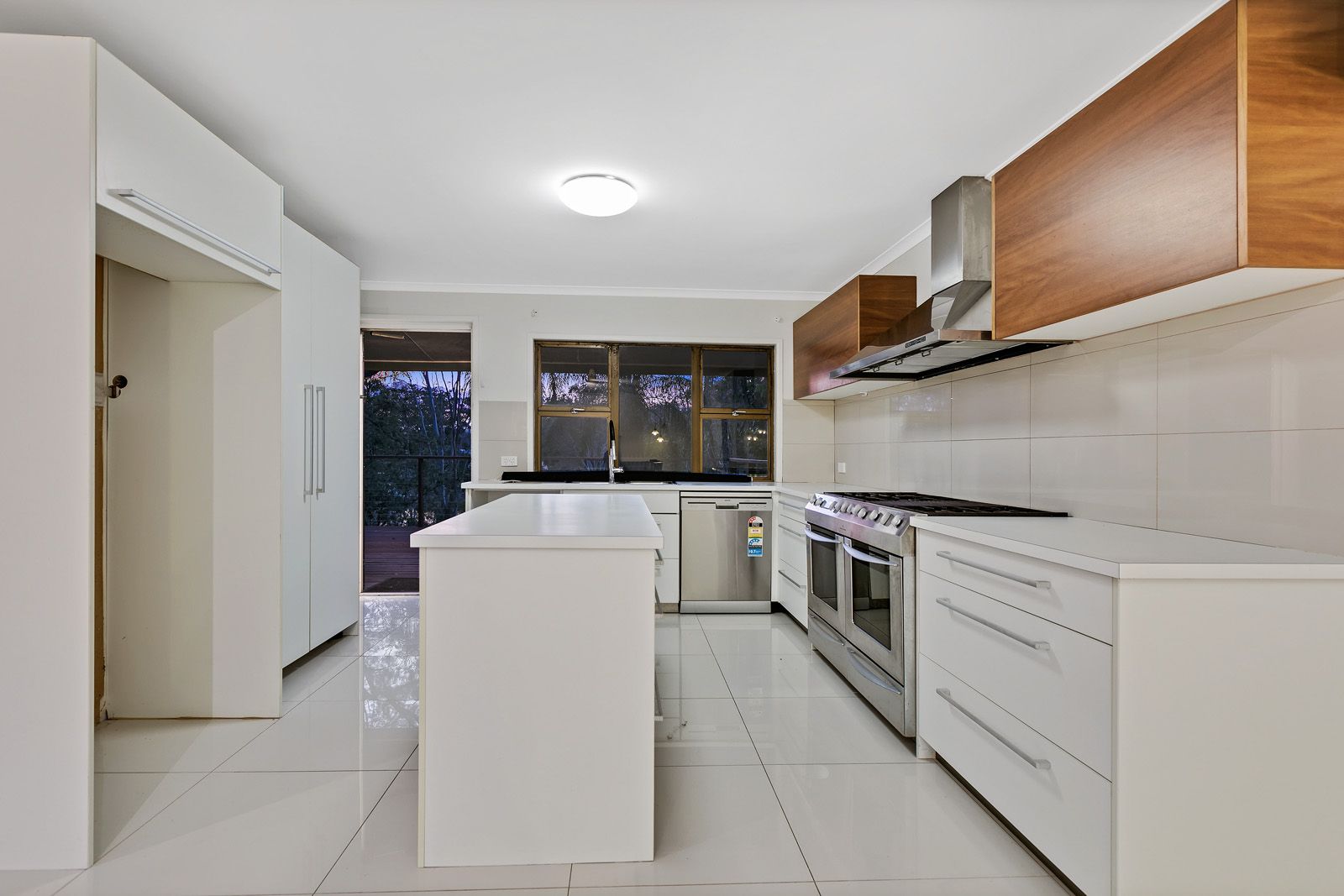 29 Ballantyne Court, Glenview QLD 4553, Image 2