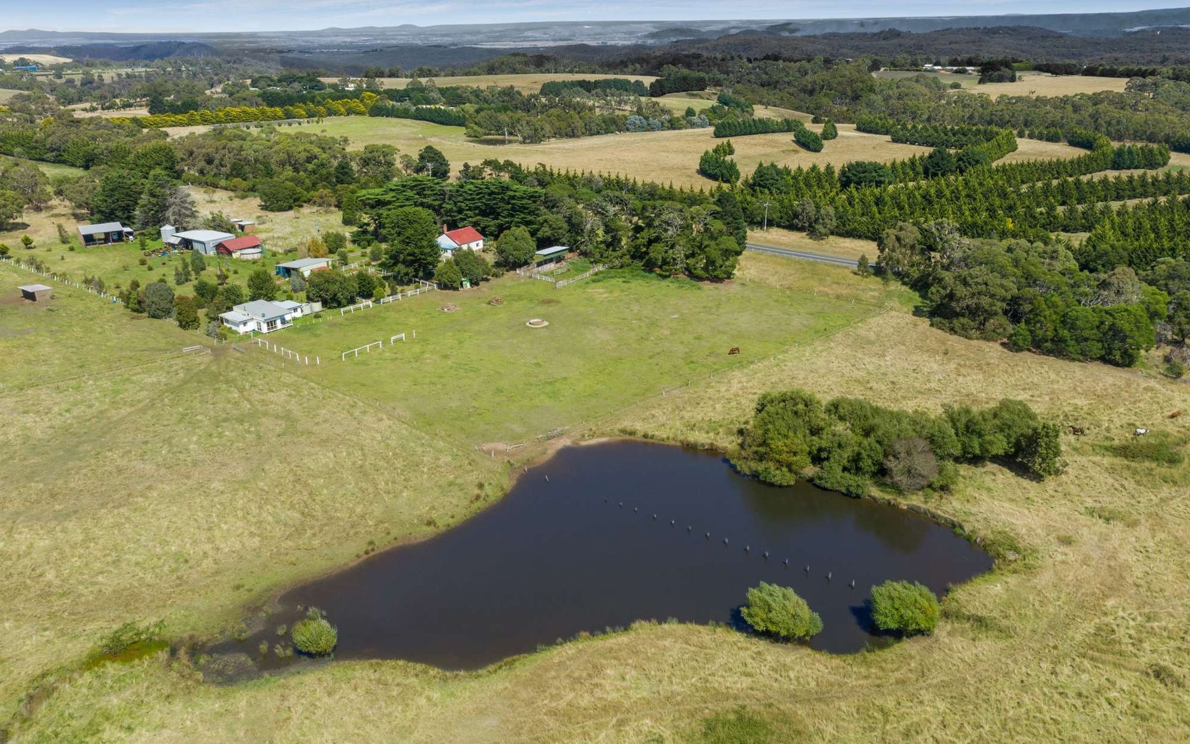 643 Melton Road, Gisborne VIC 3437, Image 2