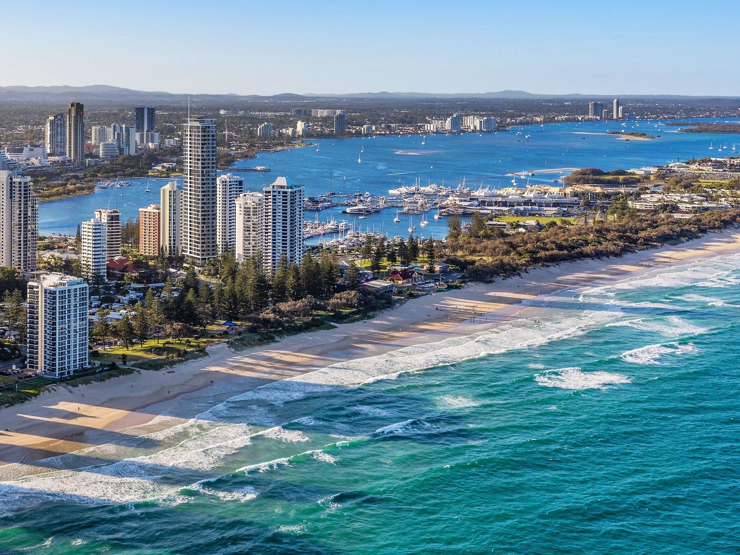 3 bedrooms Apartment / Unit / Flat in 1/3649-3651 Main Beach Parade MAIN BEACH QLD, 4217