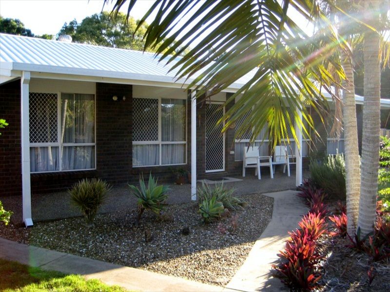 18 Moore Park Rd, Moore Park Beach QLD 4670, Image 2