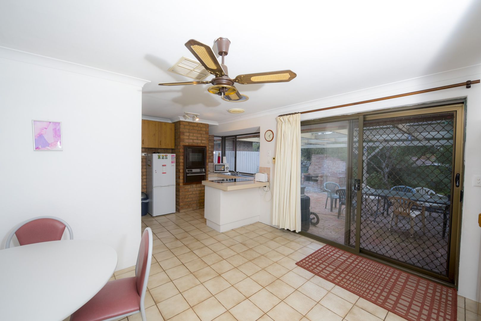 128 Elderberry Drive, South Lake WA 6164, Image 2