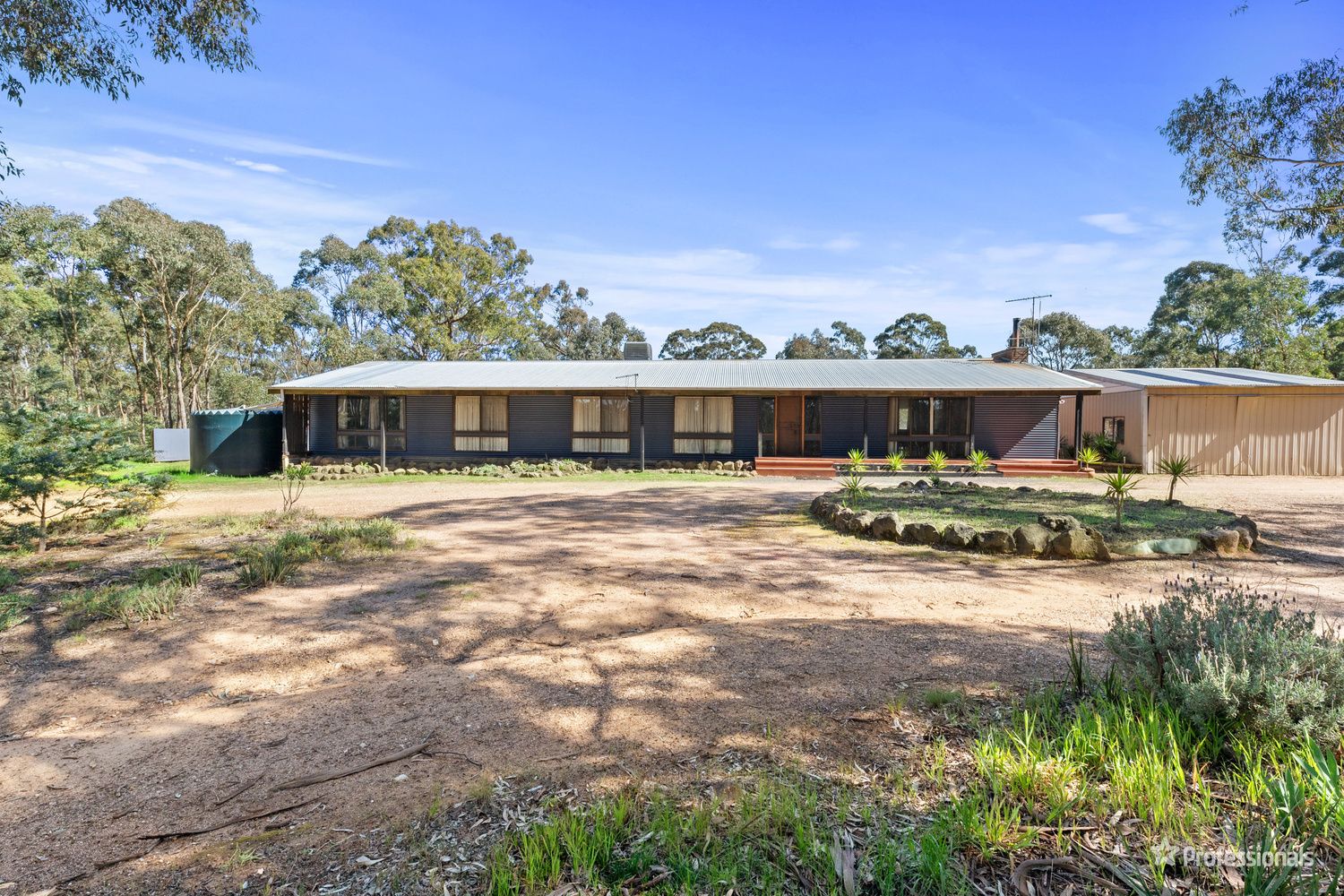 38 Nicholls Road, Daisy Hill VIC 3465, Image 0