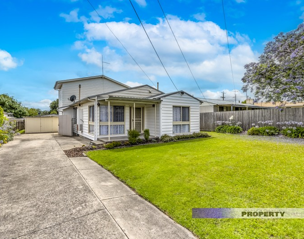 6 Malnham Crescent, Newborough VIC 3825