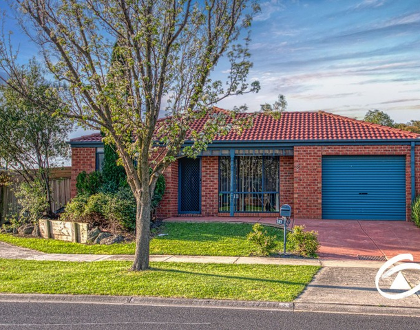 2A Dunlavin Way, Cranbourne East VIC 3977