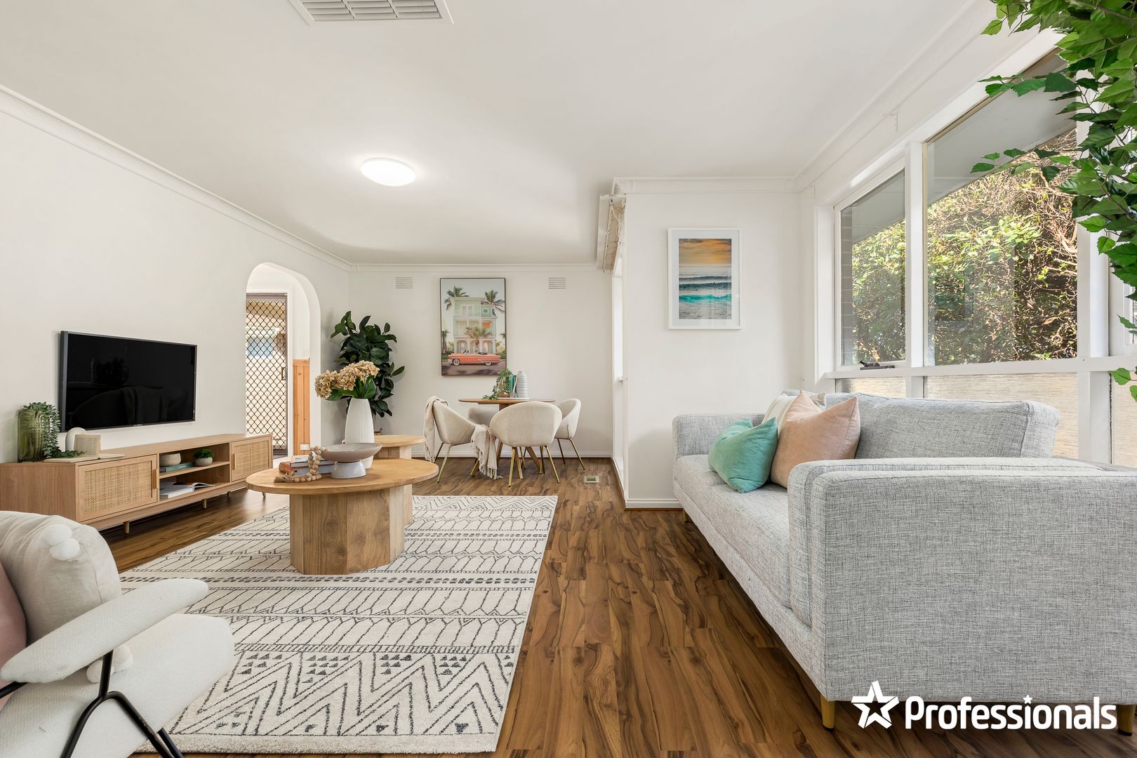 9 English Avenue, Scoresby VIC 3179, Image 1