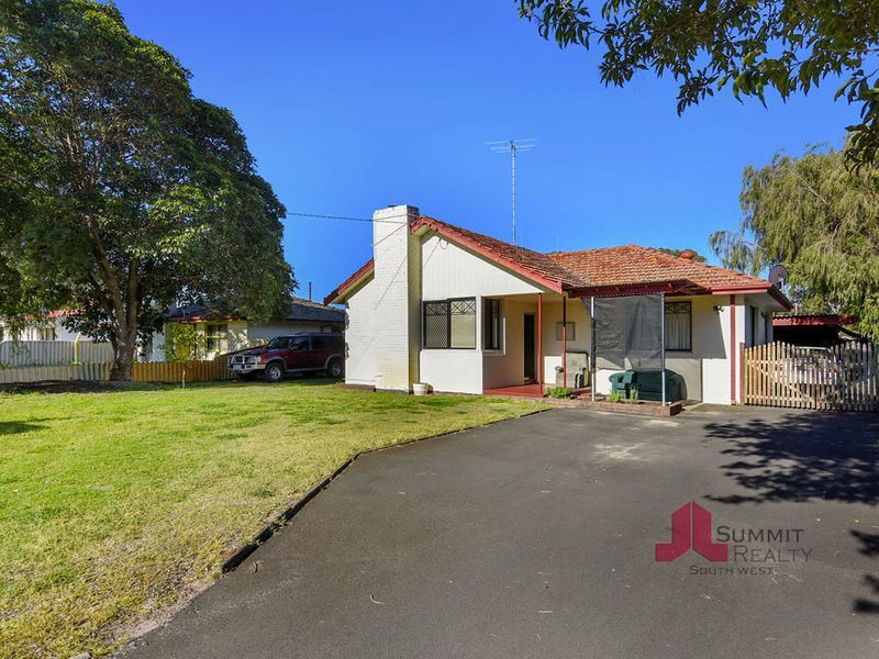 13 Kestral Street, Withers WA 6230, Image 2