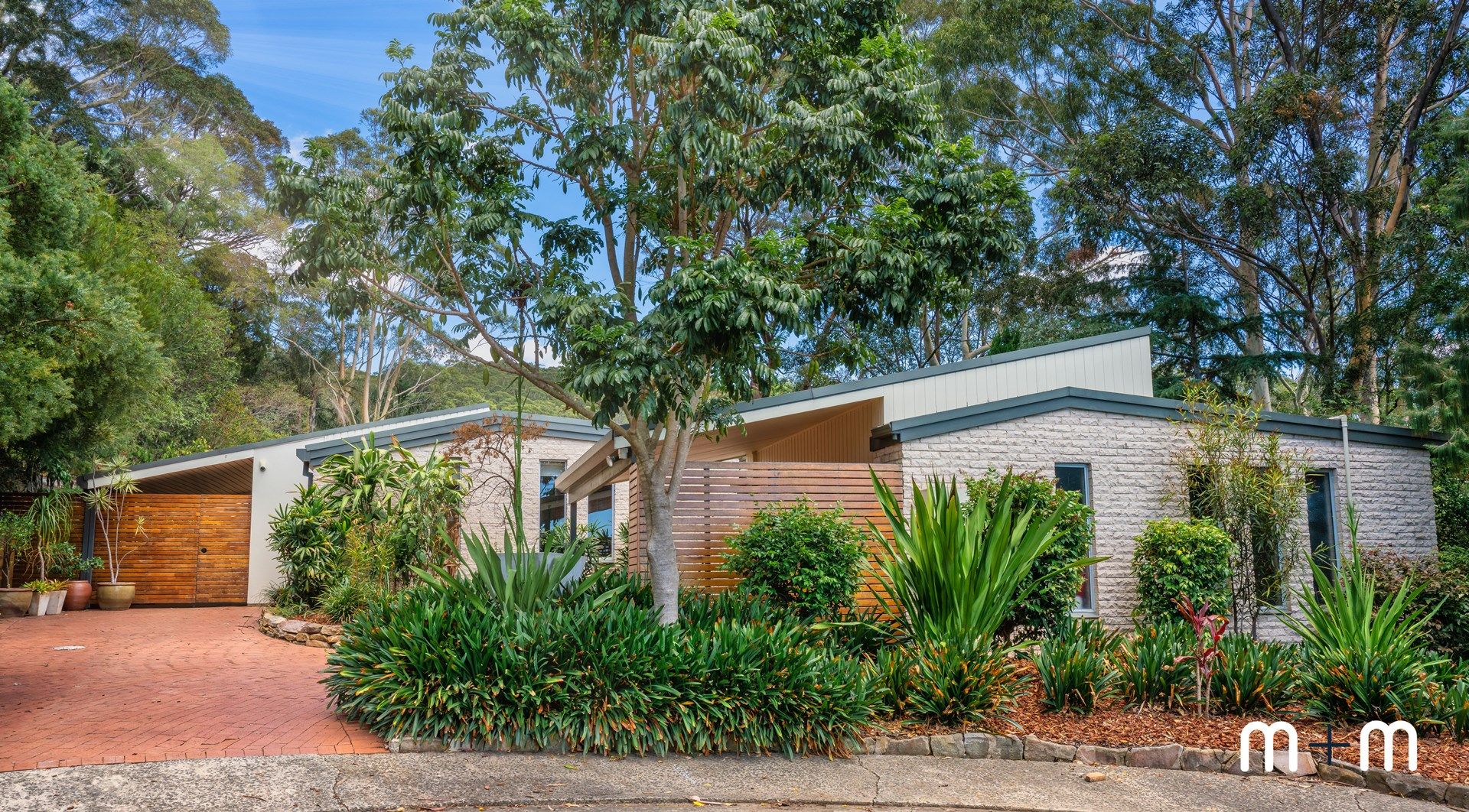 8 President Place, Mount Ousley NSW 2519, Image 0