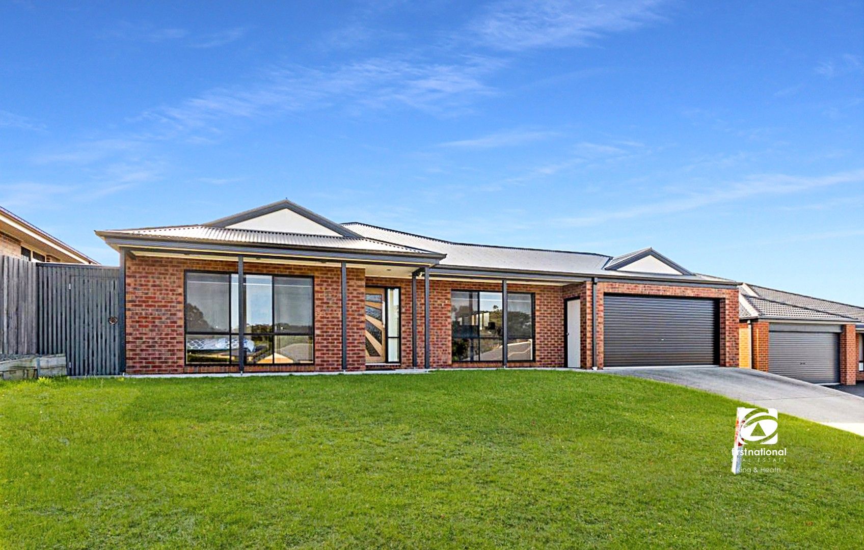 3 bedrooms House in 11 Leurimah Court KALIMNA VIC, 3909